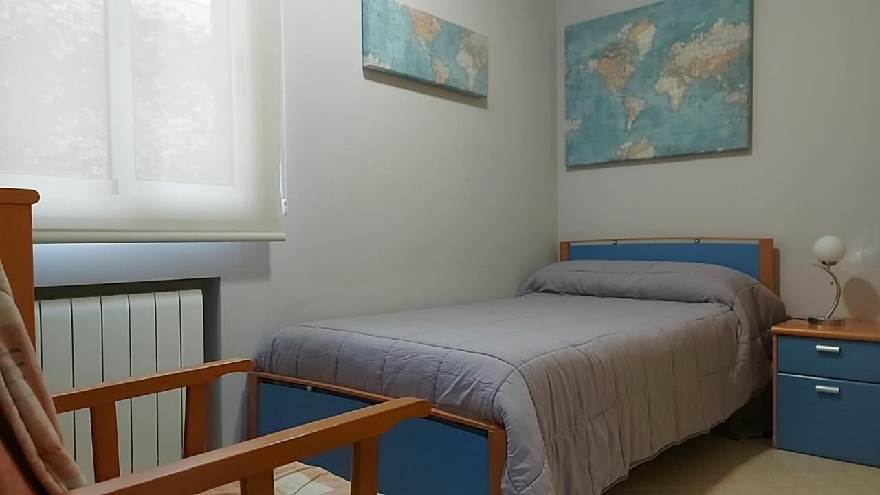 Alojamiento Villa Moles Салоу Екстериор снимка